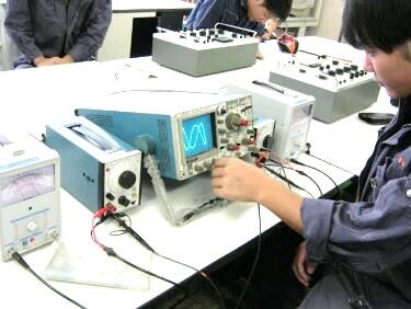 オーバーフィンチ ミックファニング (大阪市生野工業高校付近) 大阪・関西万博 EXPOホール オープニングセレモニー 