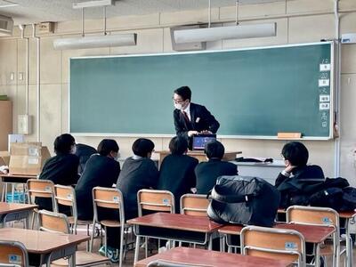 １年職業分野別進学説明会⑧.jpg