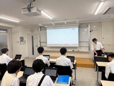 発表３.jpg