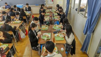 ３／７　給食２Ａ－２.JPG