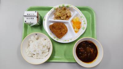 ３／７　給食料理.JPG