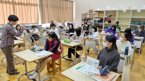 １２／１２　分野芸術２年.jpg