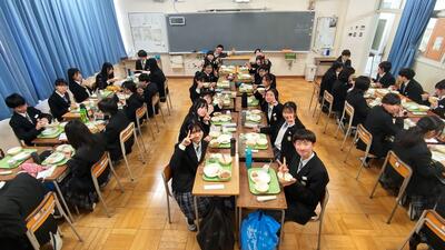 ３／６　給食１Ｂ－３.JPG